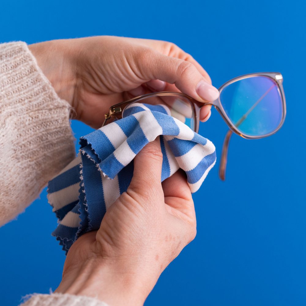 DBW_tuecher_Brillant_Brille_Anwendung_1